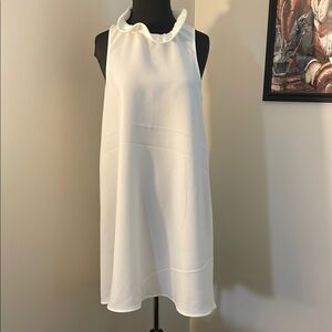 Pomander Place by Tuckernuck White Blythe -small